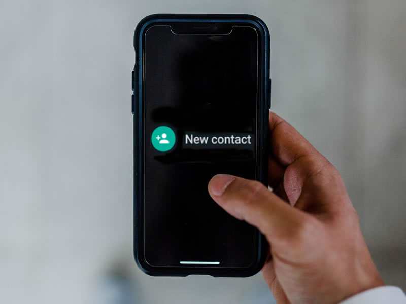 Adding a contact on a mobile